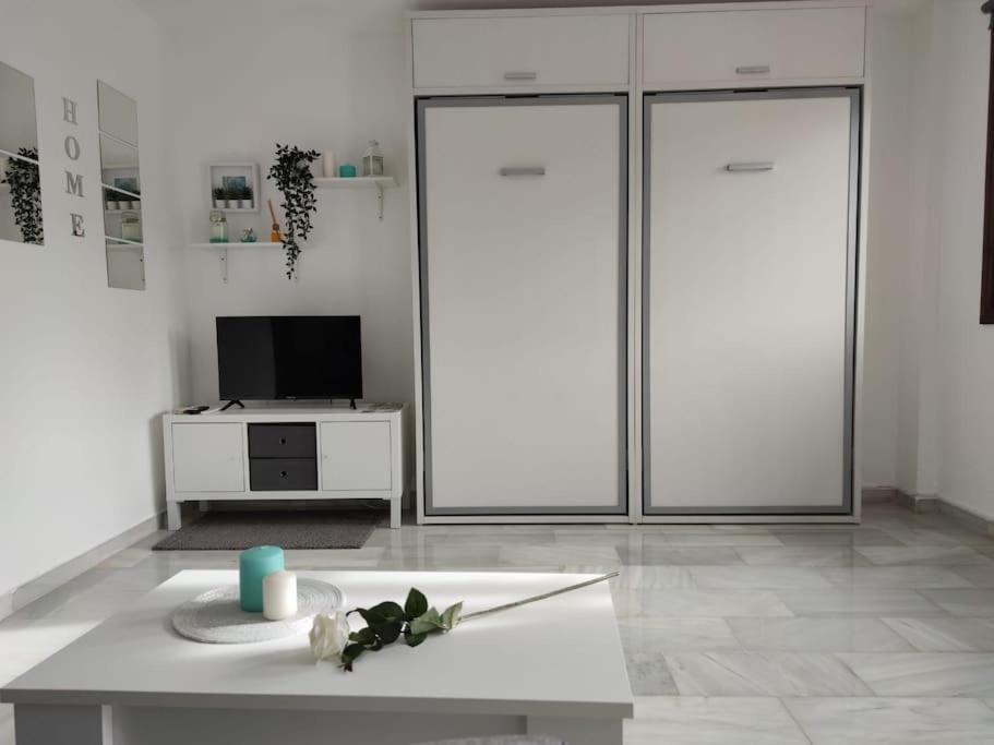 Apartamento Maika Benalsun Pueblo Evita Беналмадена Екстериор снимка
