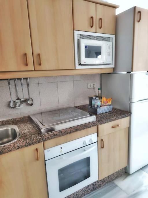 Apartamento Maika Benalsun Pueblo Evita Беналмадена Екстериор снимка